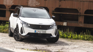 Peugeot_5008_20_BlueHDi_180_GT_22