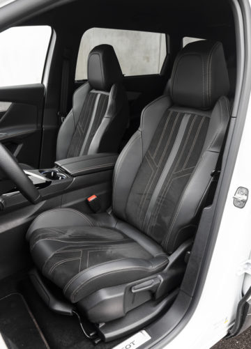 Peugeot_5008_20_BlueHDi_180_GT_34