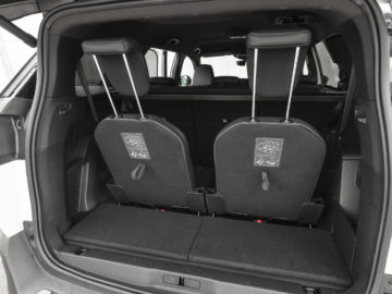 Peugeot_5008_20_BlueHDi_180_GT_38