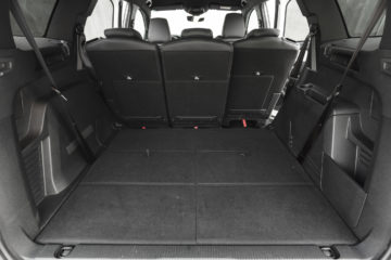 Peugeot_5008_20_BlueHDi_180_GT_42