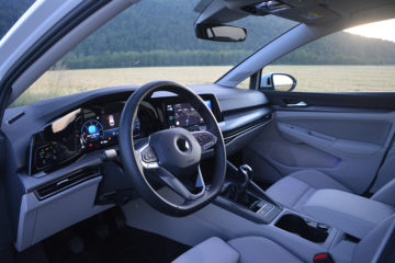 VOLKSWAGEN GOLF VARIANT 11