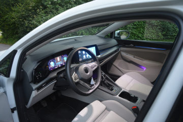 VOLKSWAGEN GOLF VARIANT 21