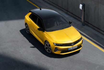 04-Opel-Astra-516125