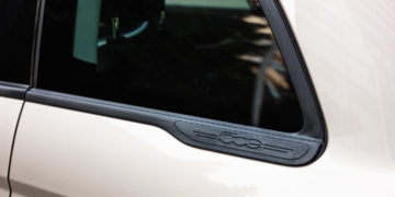 Fiat_500e_Cabrio Icon_08