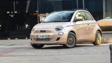 Fiat_500e_Cabrio Icon_33