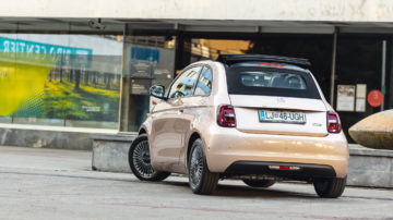 Fiat_500e_Cabrio Icon_34