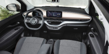 Fiat_500e_Cabrio Icon_38