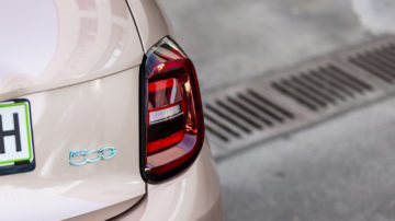 Fiat_500e_Cabrio Icon_40