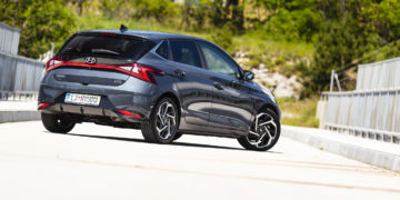 Hyundai_i20_10_T-GDi_100_Imp_04