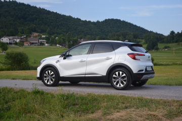RENAULT CAPTUR E-TECH 05