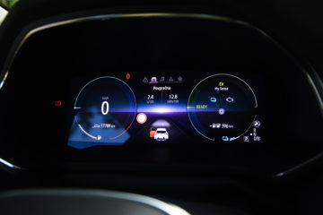 RENAULT CAPTUR E-TECH 17