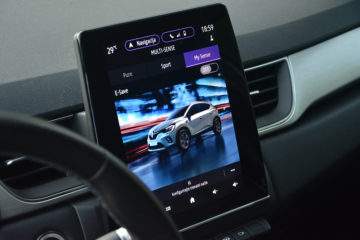RENAULT CAPTUR E-TECH 19