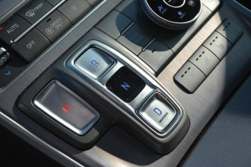 HYUNDAI SANTA FE 18