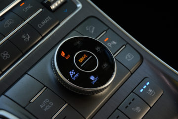 HYUNDAI SANTA FE 19