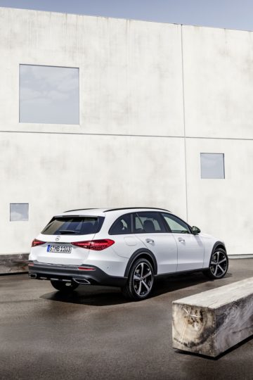 Mercedes-Benz C-Klasse All Terrain (BR S206); 2021

Mercedes-Benz C-Class All Terrain (BR S206); 2021