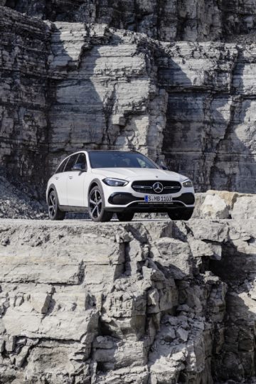 Mercedes-Benz C-Klasse All Terrain (BR S206); 2021

Mercedes-Benz C-Class All Terrain (BR S206); 2021