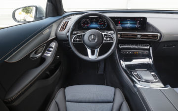 Mercedes_Benz_EQC_400_4Matic_13