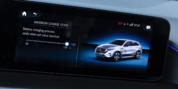 Mercedes_Benz_EQC_400_4Matic_34