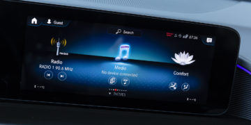 Mercedes_Benz_EQC_400_4Matic_40