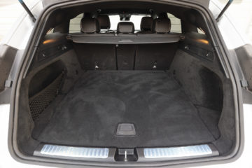 Mercedes_Benz_EQC_400_4Matic_43