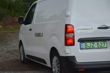 OPEL VIVARO-e 09