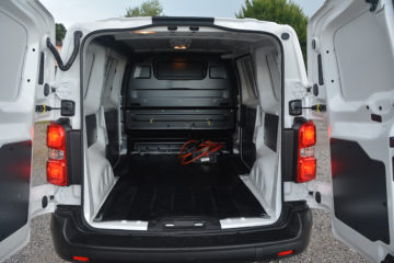 OPEL VIVARO-e 24