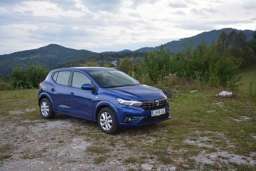 DACIA SANDERO 01