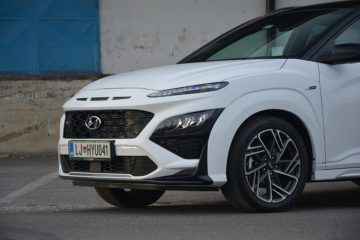 HYUNDAI KONA 10