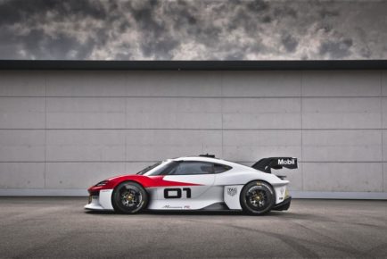 Porsche Mission R (1)