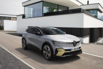 Renault Mgane E-TECH Electric_ (1)