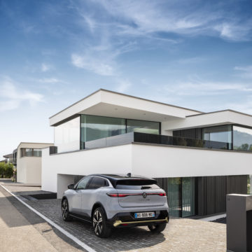 Renault Mgane E-TECH Electric_ (4)