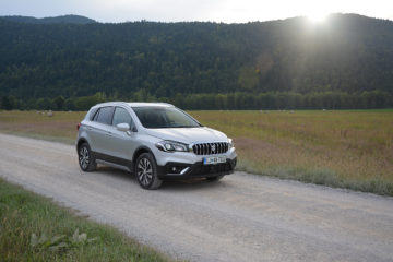 SUZUKI S-CROSS 27