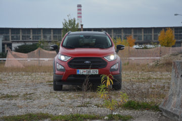 FORD ECOSPORT 03