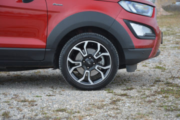 FORD ECOSPORT 11