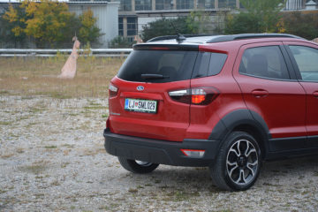 FORD ECOSPORT 12