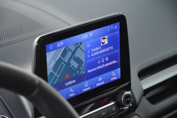 FORD ECOSPORT 21