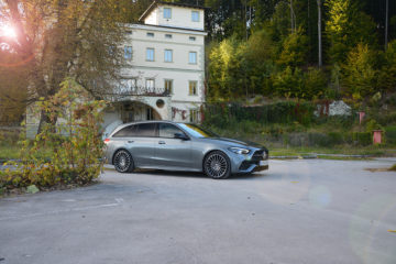MERCEDES-BENZ C 01