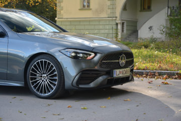MERCEDES-BENZ C 08