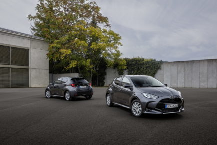Mazda2_Hybrid_ (12)