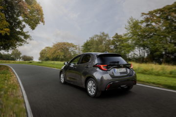 Mazda2_Hybrid_ (5)