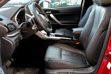 Mitsubishi Eclipse Cross PHEV (13)