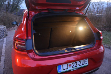 RENAULT CLIO I FEEL SLOVENIA 24