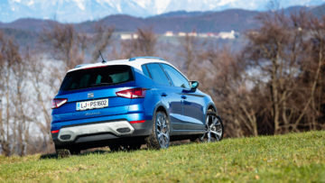 Seat_Arona_15_TSI_DSG_Xperience_02