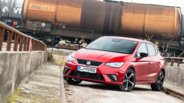 Seat_Ibiza_10_TSI_110_DSG_FR_01