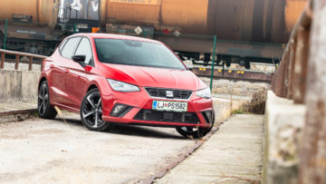 Seat_Ibiza_10_TSI_110_DSG_FR_26