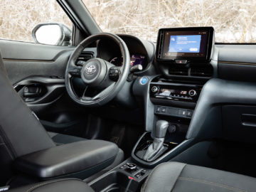 Toyota_Yaris_Cross_Hybrid_4x4_Premiere_10