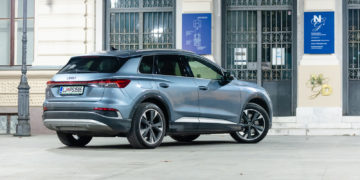 Audi_Q4_40_e-tron_S-line_02