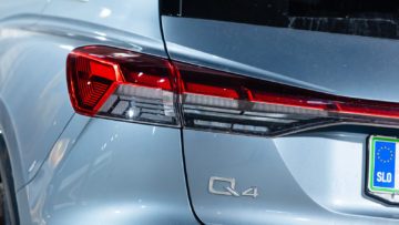 Audi_Q4_40_e-tron_S-line_06