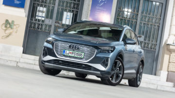 Audi_Q4_40_e-tron_S-line_14