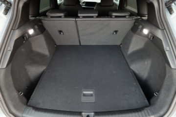 Audi_Q4_40_e-tron_S-line_26